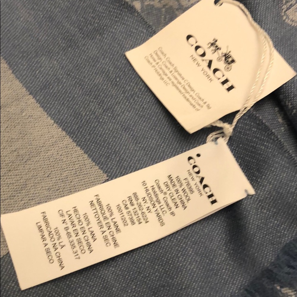 Coach scarf - Picture 4 of 5